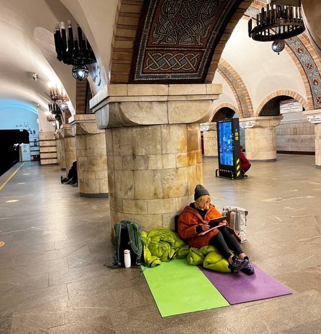 Empleado de Reface trabajando desde Ucrania durante la guerra