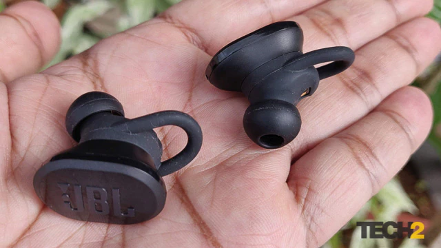 JBL Endurance Race TWS Revisión Buds