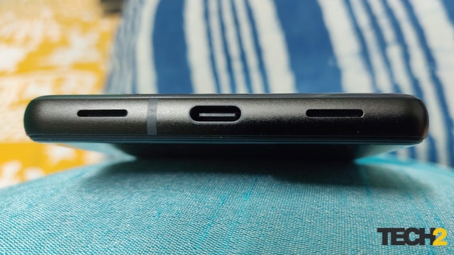 Revisión a largo plazo de Google Pixel 6a Borde inferior