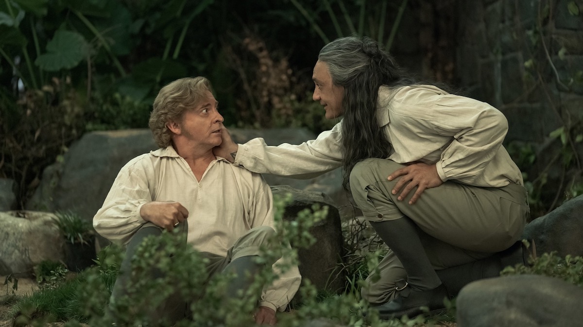 Rhys Darby y Taika Waititi en Our Flag Means Death: los mejores programas de transmisión de lgbtq se perdieron