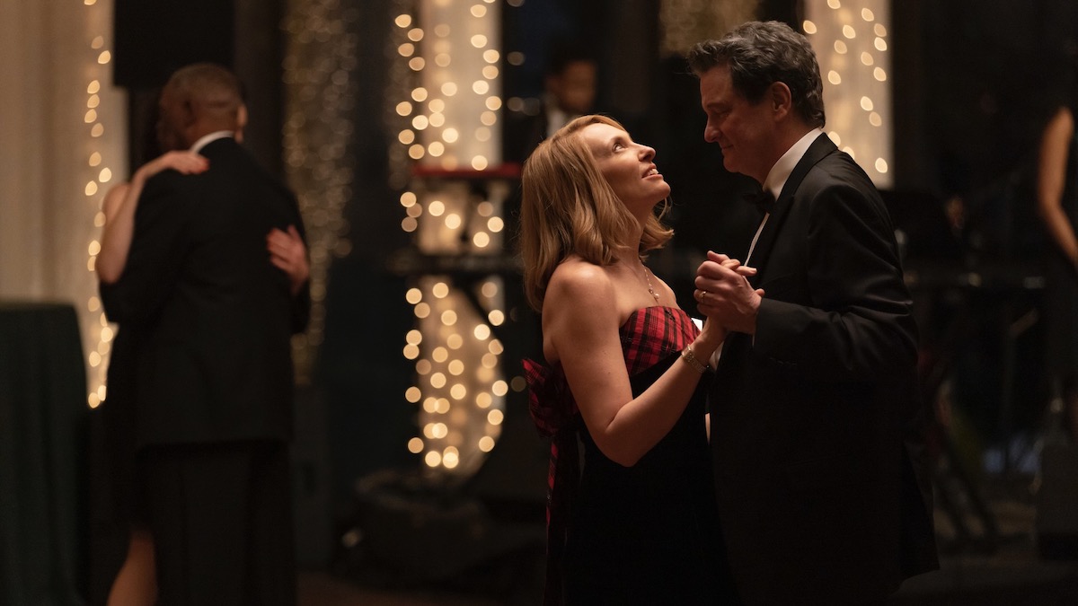 Toni Collette bailando con Colin Firth en The Staircase - Espectáculo de Jeffrey Dahmer en streaming Espectáculos perdidos